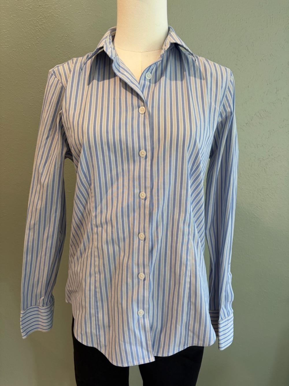 Eddie Bauer Light Blue & White Vertical Stripe Dress Shirt